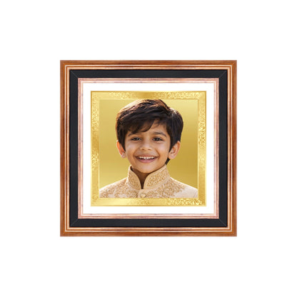 Portrait on Gold | Classic Grace Square