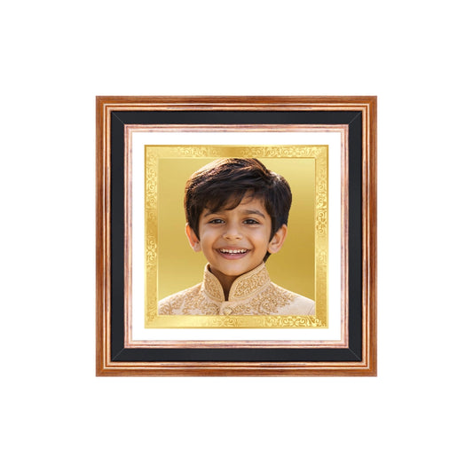 Portrait on Gold | Classic Grace Square