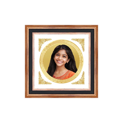 Portrait on Gold | Classic Grace Round