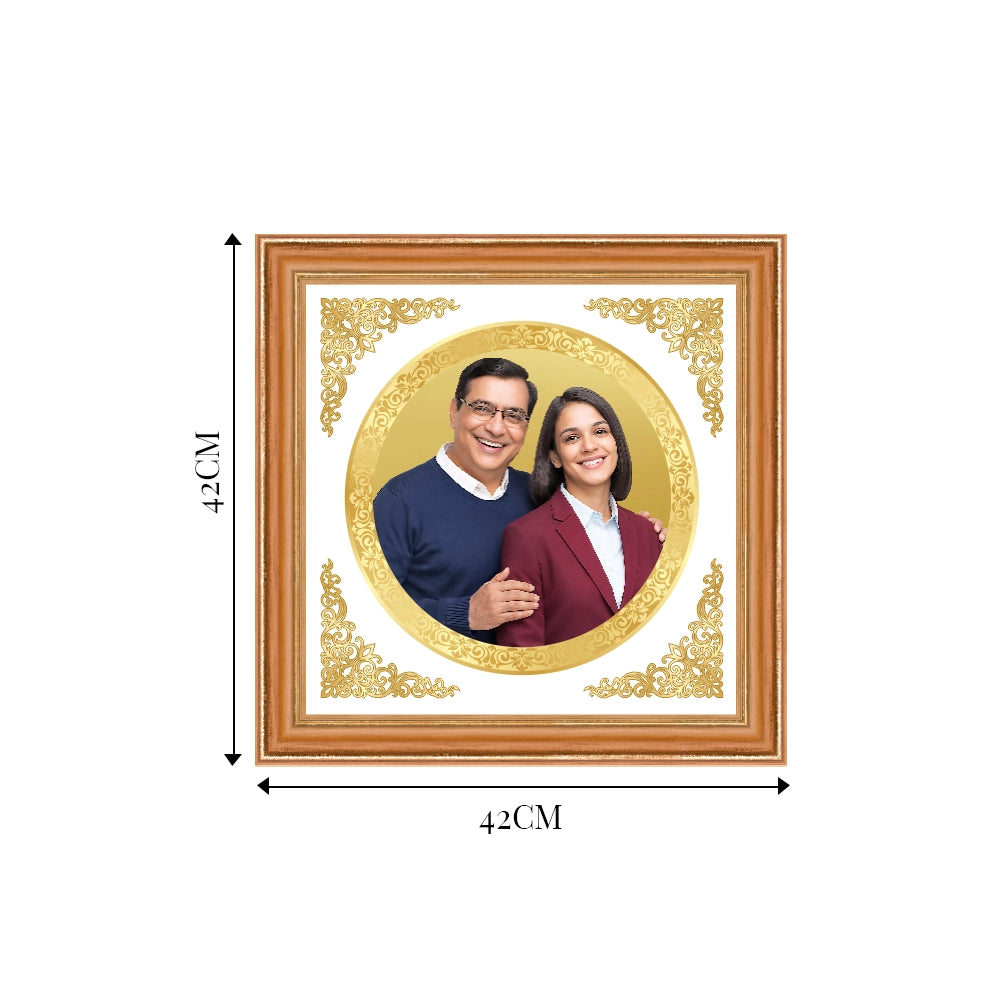 Portrait on Gold | Petite Luxe Round