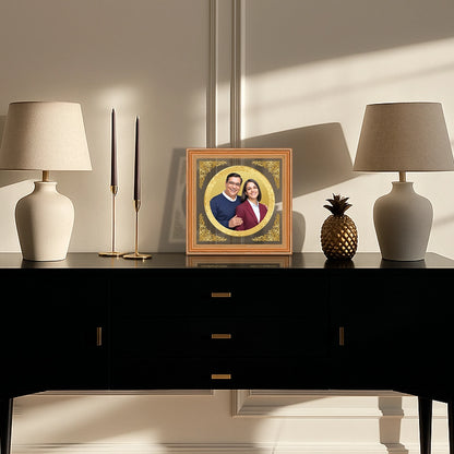 Portrait on Gold | Petite Luxe Round