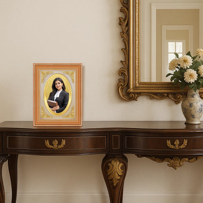 Portrait on Gold | Aurora Mini Oval