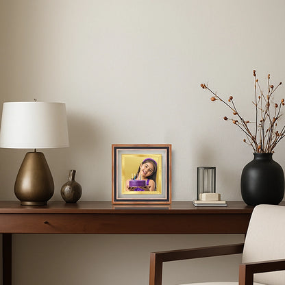 Portrait on Gold | Aurora Mini Square