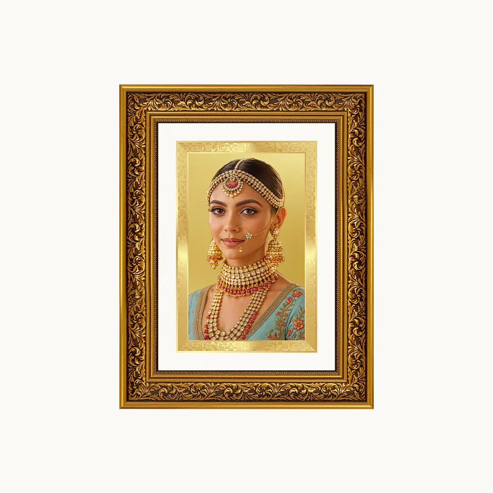 Portrait on Gold | Immortalise Your Opulent Charm Rectangle Photo Frame in 24K Gold